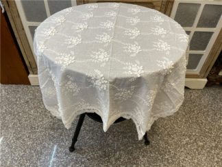 白色立体繡花棉布桌巾 85*85cm 正方桌巾/蓋巾 (複製)
